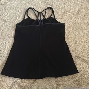 Athleta crisscross strapping tank w navy&black straps great fit great condition